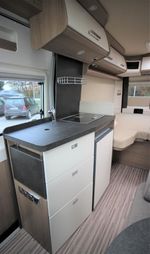 Van 600 LE low-bed